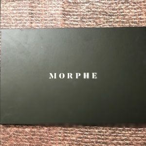 Dare to create Morphe eyeshadow palette